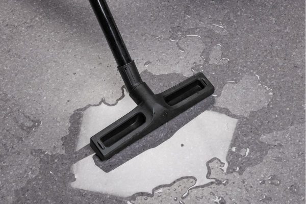 Wet and dry universal vacuum cleaner 20 l - Image 2